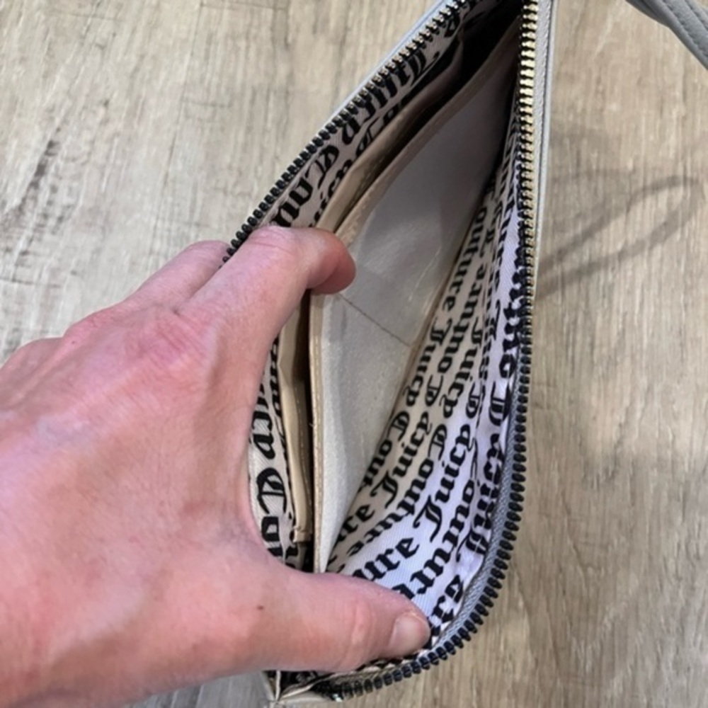 Juicy Couture Silver Wristlet Wallet Zippered Purse NWOT - Picture 14 of 15